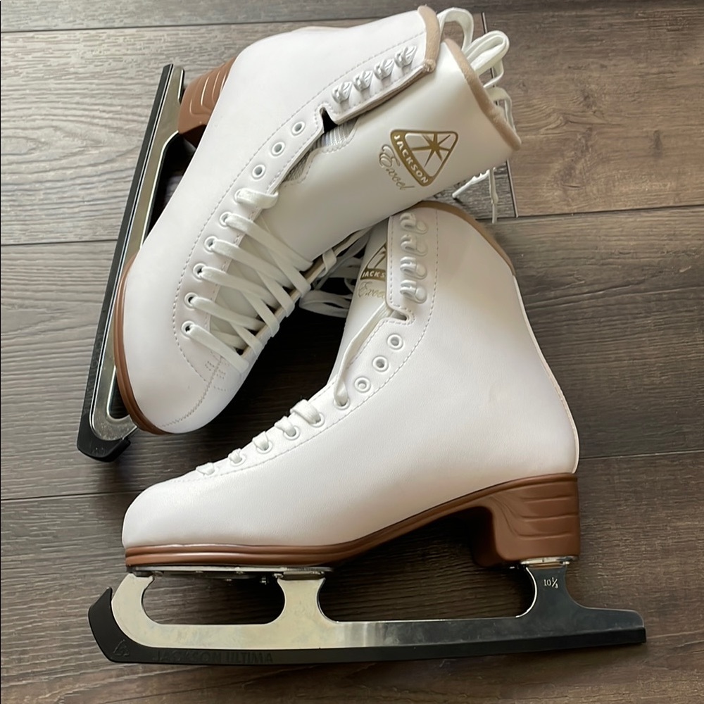 Riedell White Figure Skates